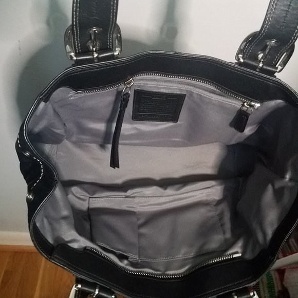 Coach Pleated Leather Purse - Picture 3 of 5